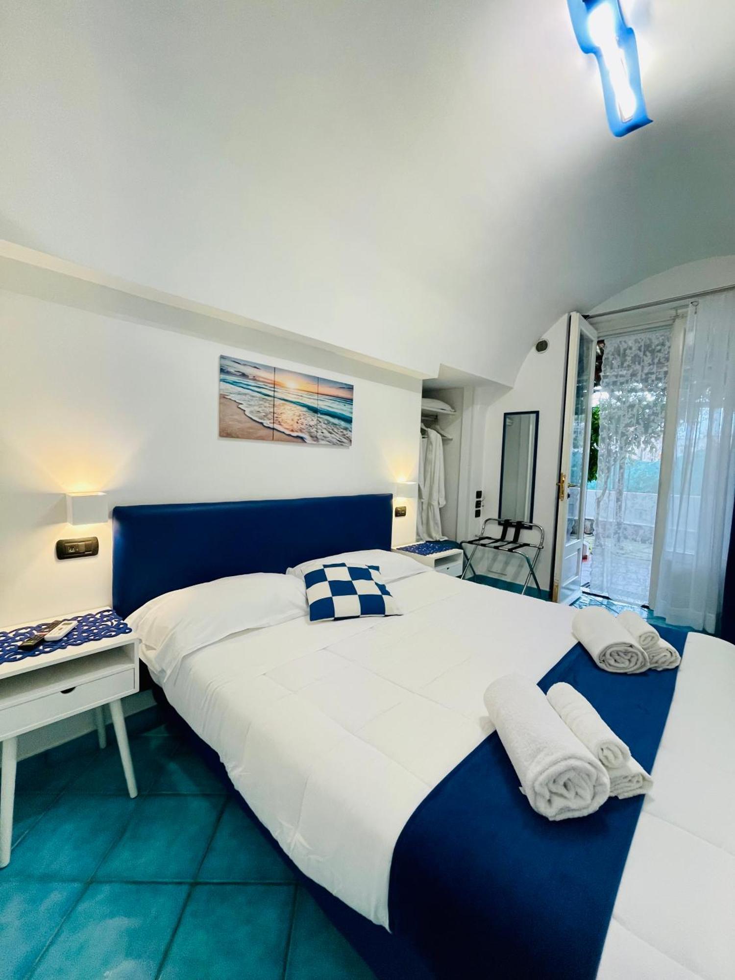 Eden Holiday Minori Extérieur photo